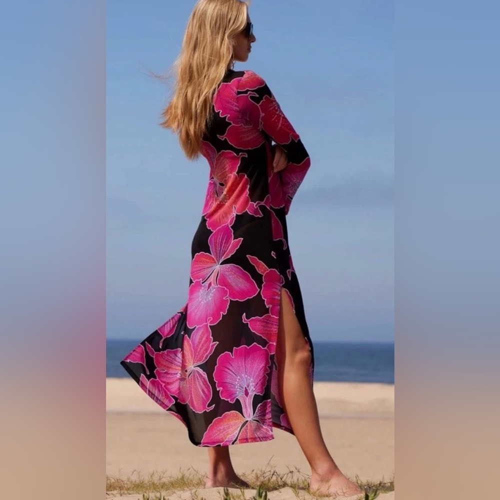Trina Turk NWT Size Medium Classic Trina Floral Pink Black Beach Maxi Coverup - Picture 3 of 13